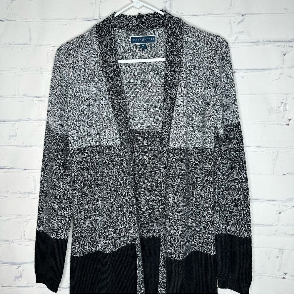 Karen Scott XS cardigan sweater‎